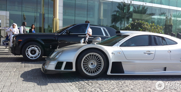 Mercedes-Benz CLK-GTR AMG is zo gek als Dubai zelf