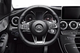 Mercedes-Benz rijdt de C 63 AMG officieel naar buiten